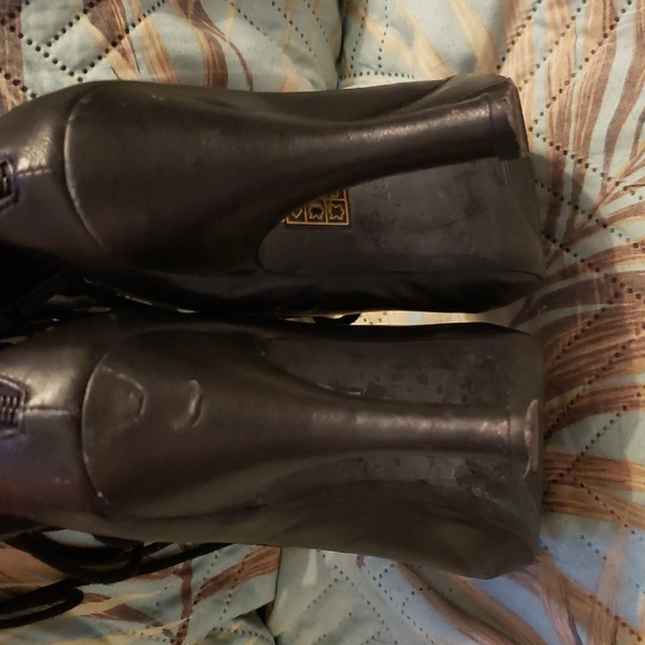 Lace up Boots - Picture 5 of 8